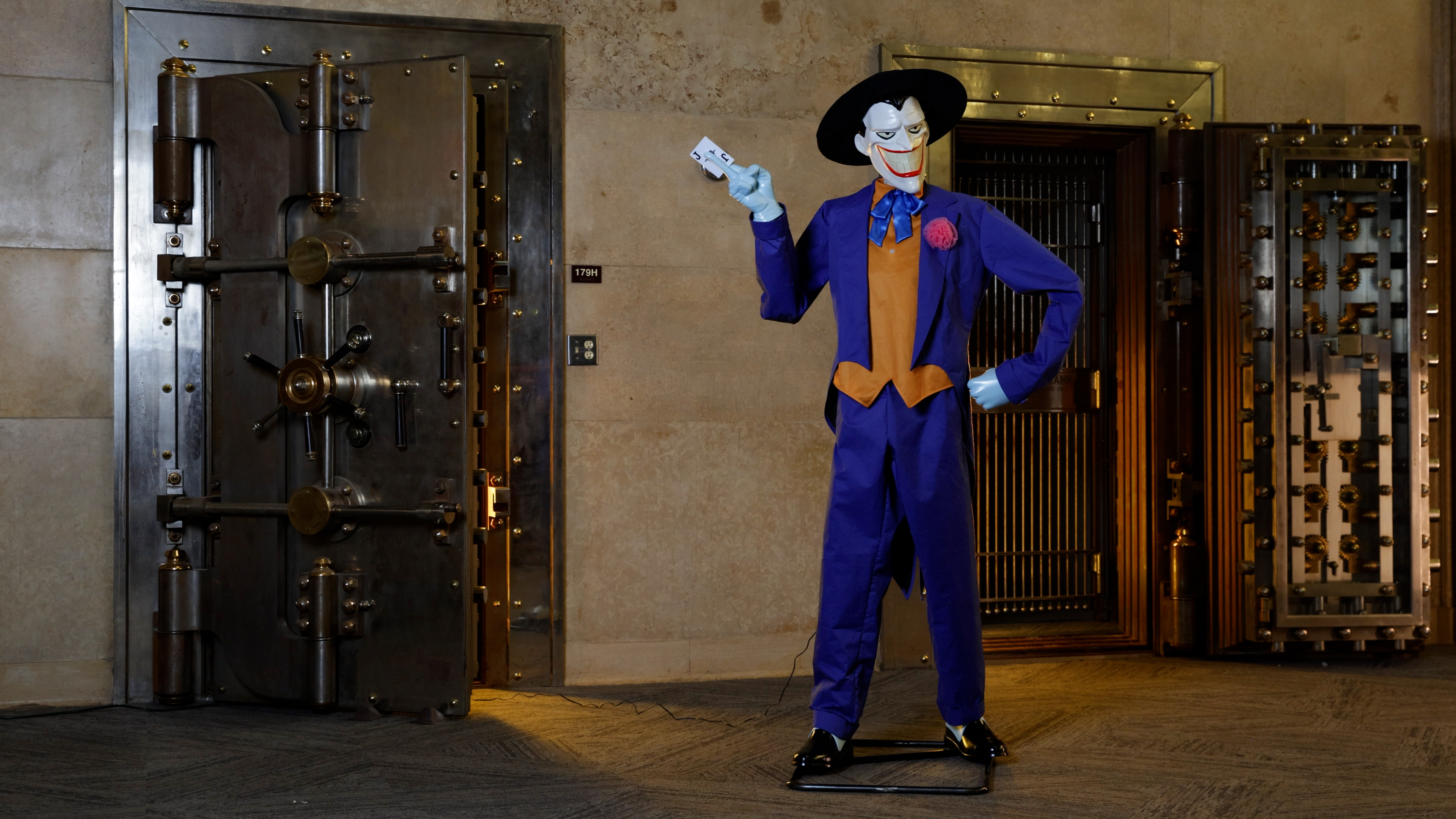 FUN99463 Joker BTAS